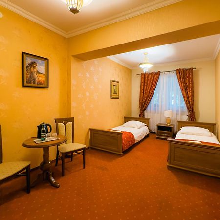 Hotel Palac Akropol ルブリン エクステリア 写真