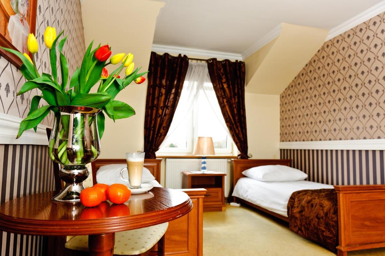 Hotel Palac Akropol ルブリン エクステリア 写真