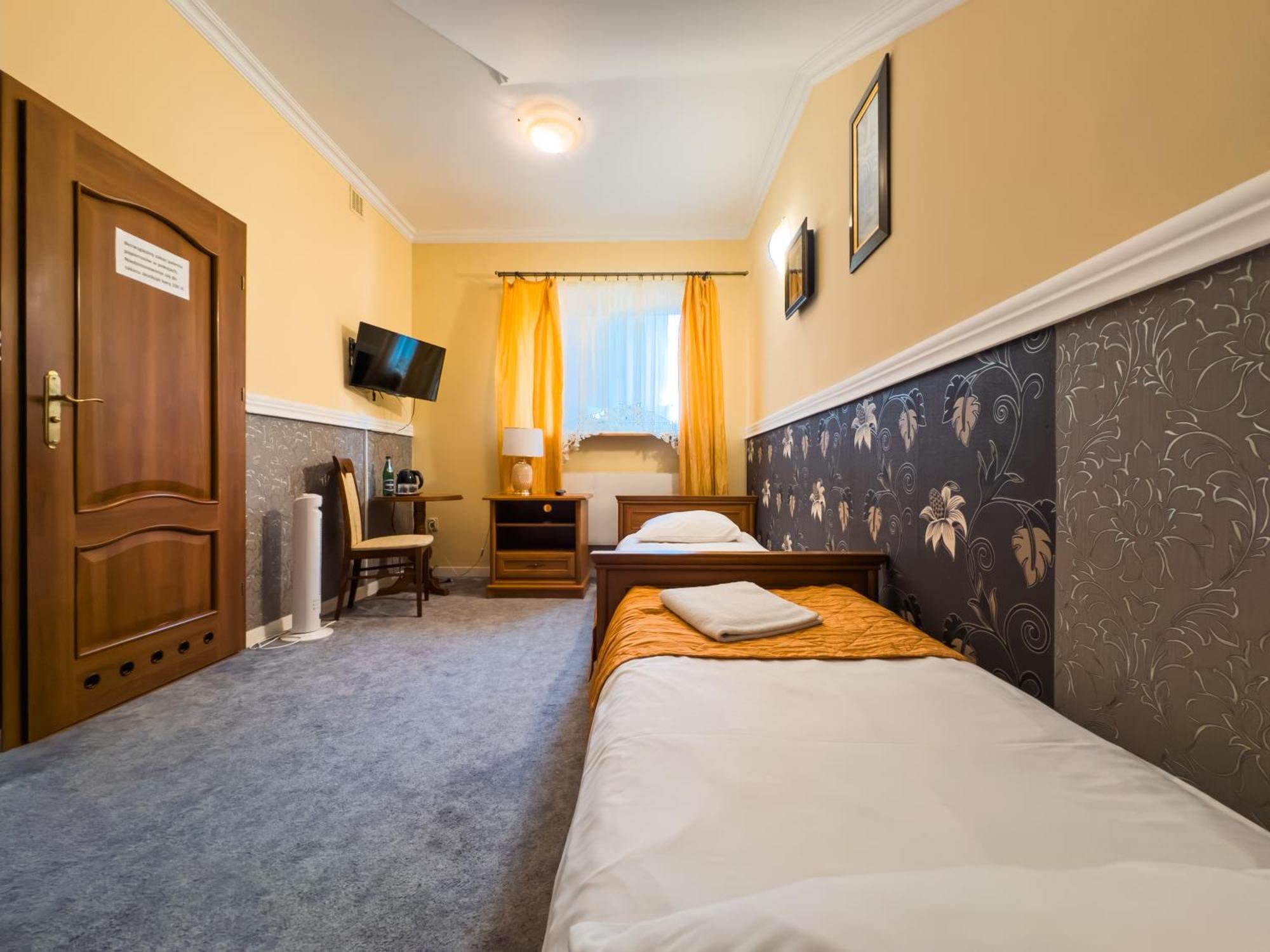 Hotel Palac Akropol ルブリン エクステリア 写真
